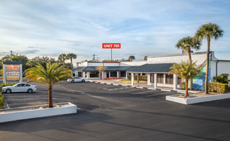 Plus de détails pour 781 NE Dixie Hwy, Jensen Beach, FL - Vente au détail à louer