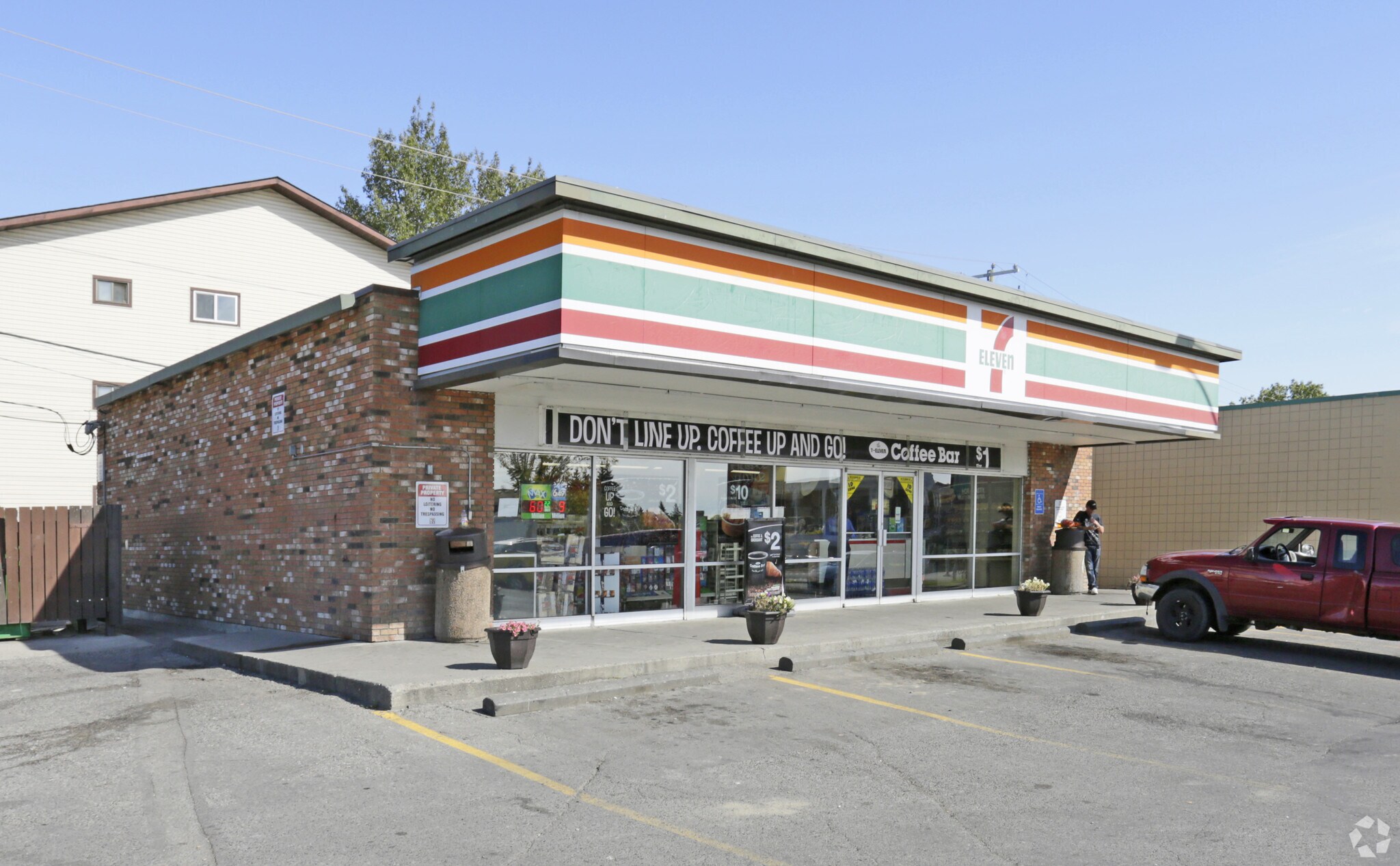 3904 17th Ave SE, Calgary, AB à vendre Photo principale- Image 1 de 1