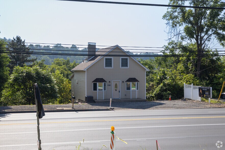 1214 Washington Pike, Bridgeville, PA for sale - Primary Photo - Image 1 of 1