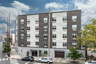 More details for 747 Grand St, Jersey City, NJ - Multifamily for Sale