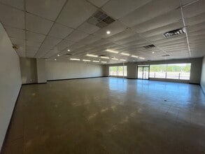 2422-2424 W 41st St, Tulsa, OK à louer Photo du bâtiment- Image 2 de 3