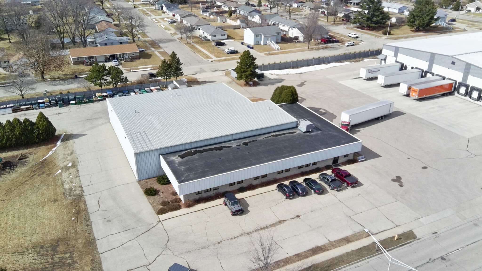 2104 Beloit Ave, Janesville, WI for lease Primary Photo- Image 1 of 6