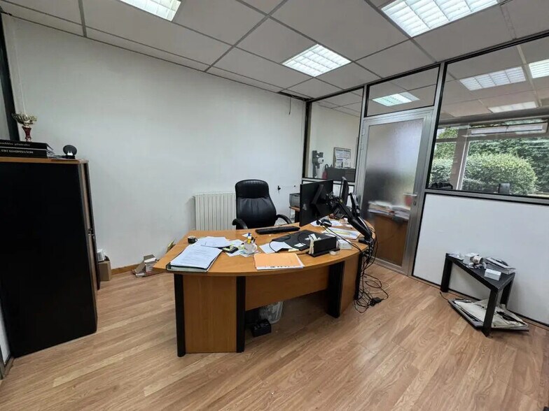 Commerce de détail dans Boulogne-Billancourt à louer - Photo intérieure - Image 2 de 13