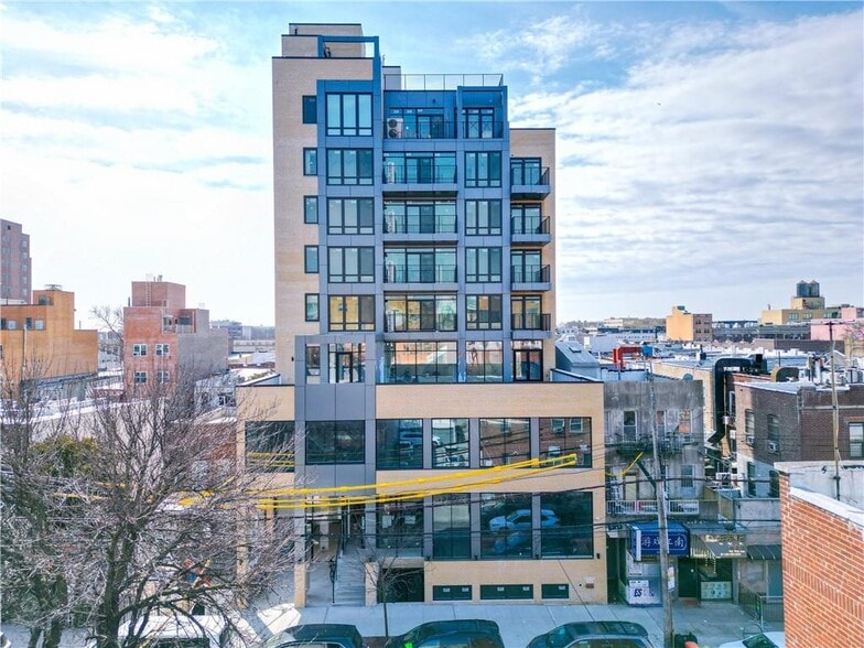 816 58th St, Brooklyn, NY for lease - Building Photo - Image 1 of 8