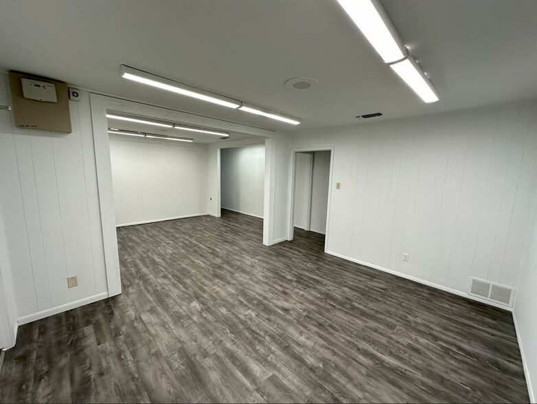 5909 Eden Dr, Haltom City, TX à louer - Photo du bâtiment - Image 3 de 13