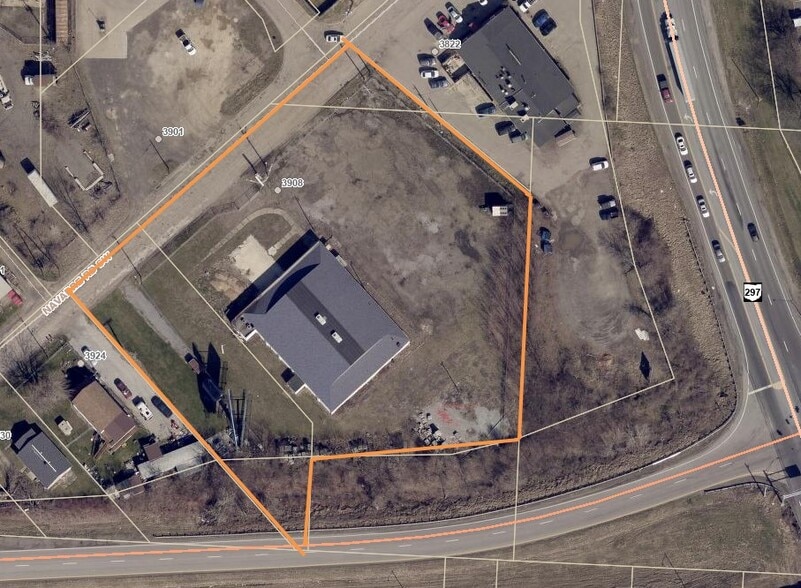 3908 Navarre Rd SW, Canton, OH à vendre - Photo du bâtiment - Image 2 de 5