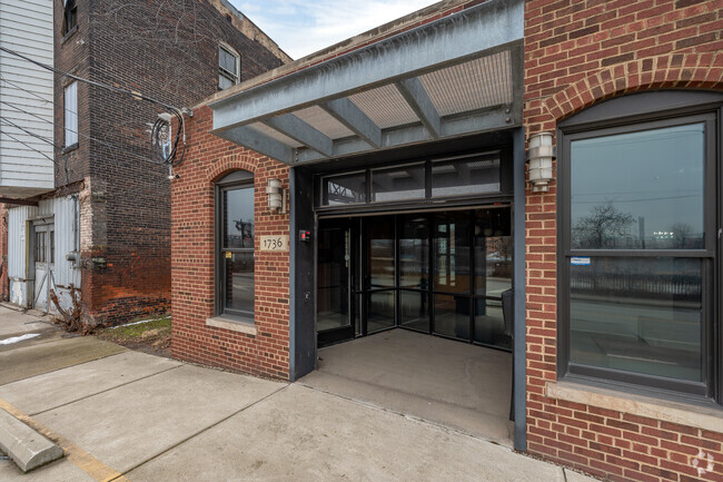 More details for 1720-1736 Columbus Rd, Cleveland, OH - Office for Sale