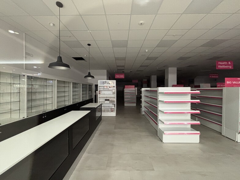 Marlowes, Hemel Hempstead for lease - Building Photo - Image 3 of 31
