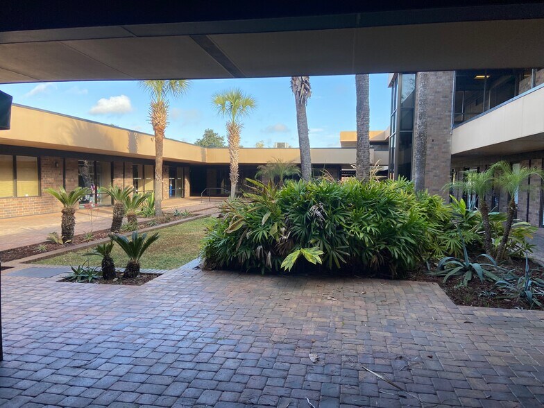 3501 SW 2nd Ave, Gainesville, FL à louer - Photo du bâtiment - Image 2 de 17