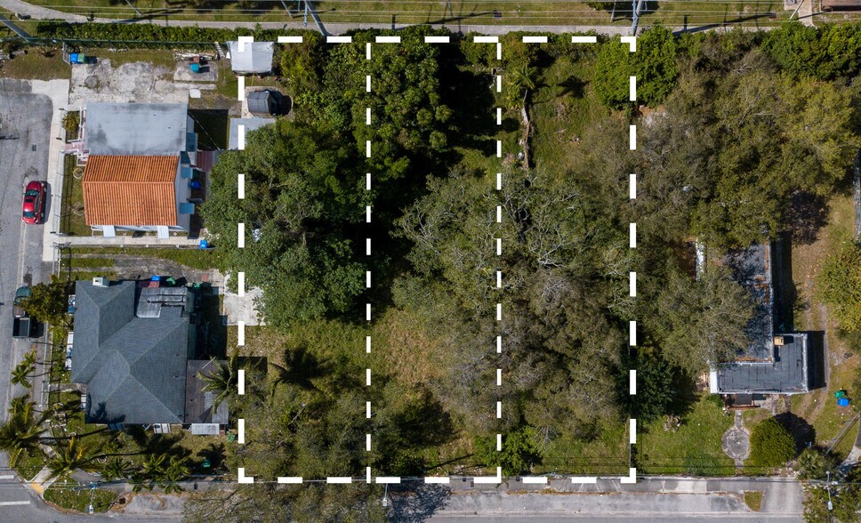 6430 NW 4th Ave, Miami, FL à vendre - Photo du bâtiment - Image 2 de 2
