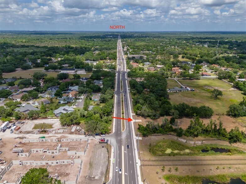 5106 Bell Shoals Rd, Valrico, FL à vendre - Photo du bâtiment - Image 2 de 18