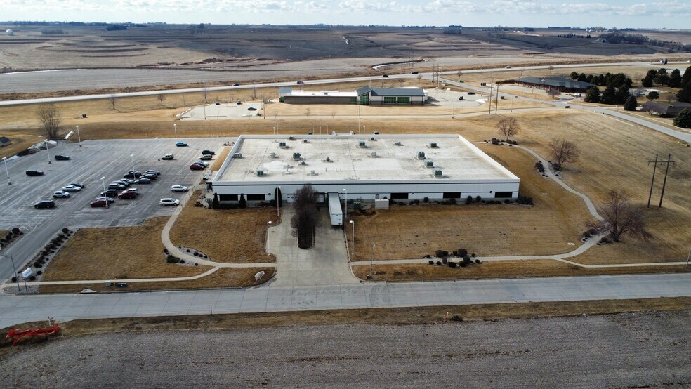 3107 Shelby St, Harlan, IA à vendre - Photo du bâtiment - Image 2 de 20