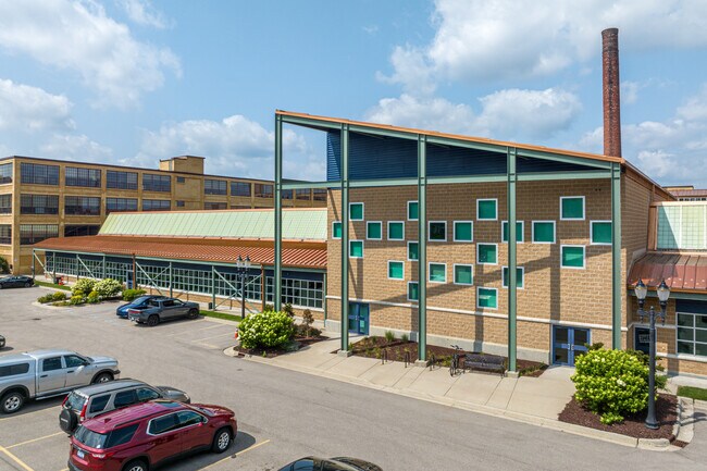 Plus de détails pour 725 Prudden St, Lansing, MI - Coworking à louer