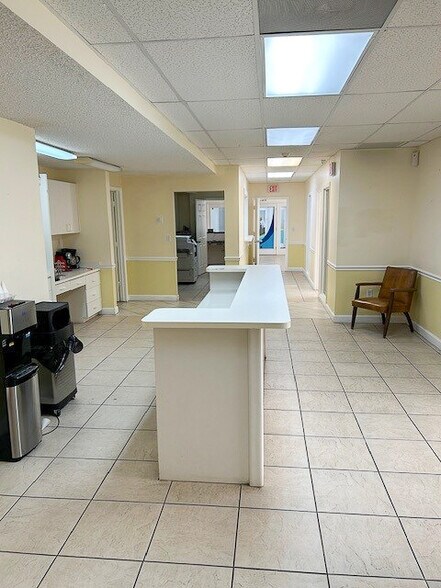 1401 SW 1st St, Miami, FL à louer - Photo intérieure - Image 3 de 4