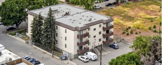 1475 Bertram St, Kelowna, BC for sale Primary Photo- Image 1 of 1