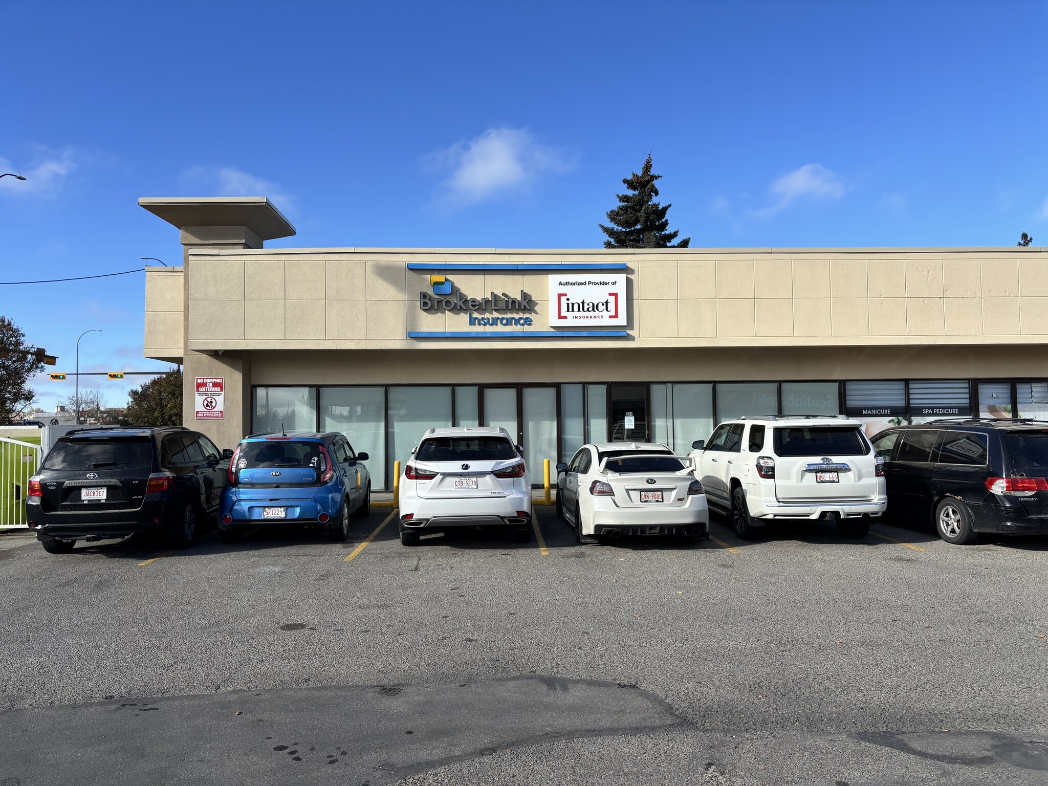 3508 32nd Ave NE, Calgary, AB à louer Photo du bâtiment- Image 1 de 2