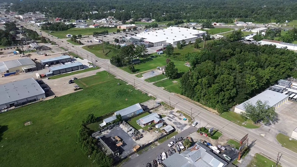 12469 Highway 44, Gonzales, LA à vendre - Photo du bâtiment - Image 2 de 3
