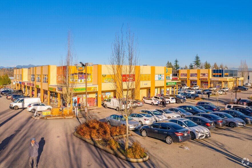 15299 68 Ave, Surrey, BC à vendre - Photo du bâtiment - Image 3 de 6