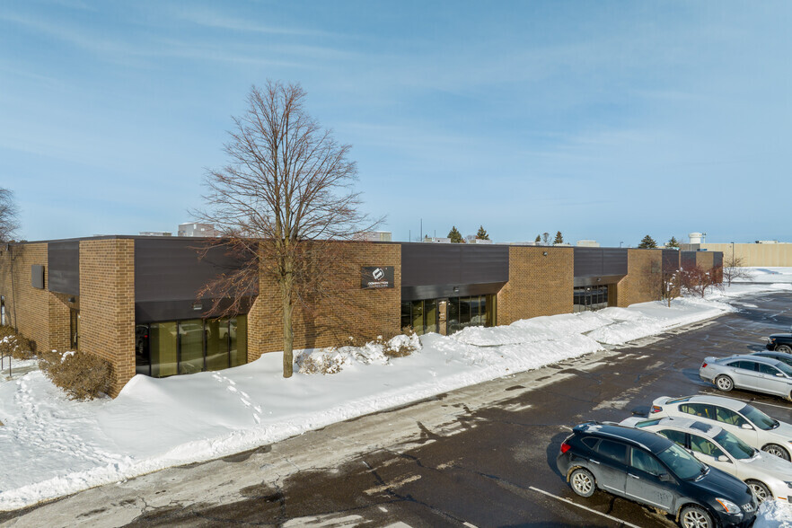 1230 Eagan Industrial Rd, Eagan, MN for lease - Building Photo - Image 1 of 5