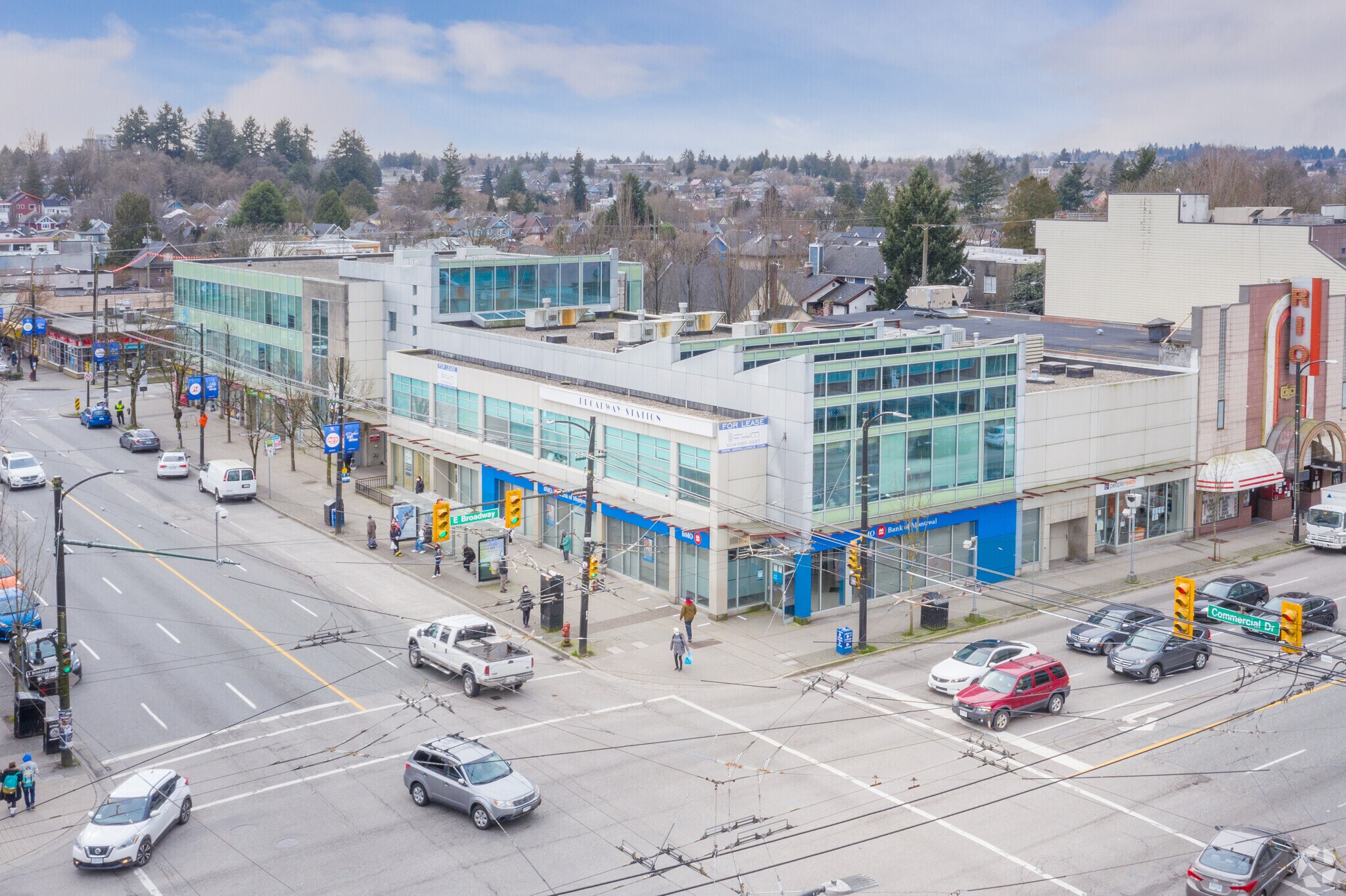 2517-2575 Commercial Dr, Vancouver, BC à vendre Photo du bâtiment- Image 1 de 1