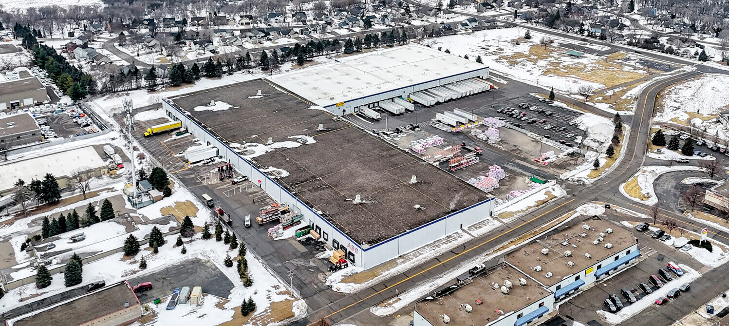 14399 Huntington Ave, Savage, MN for lease Building Photo- Image 1 of 9