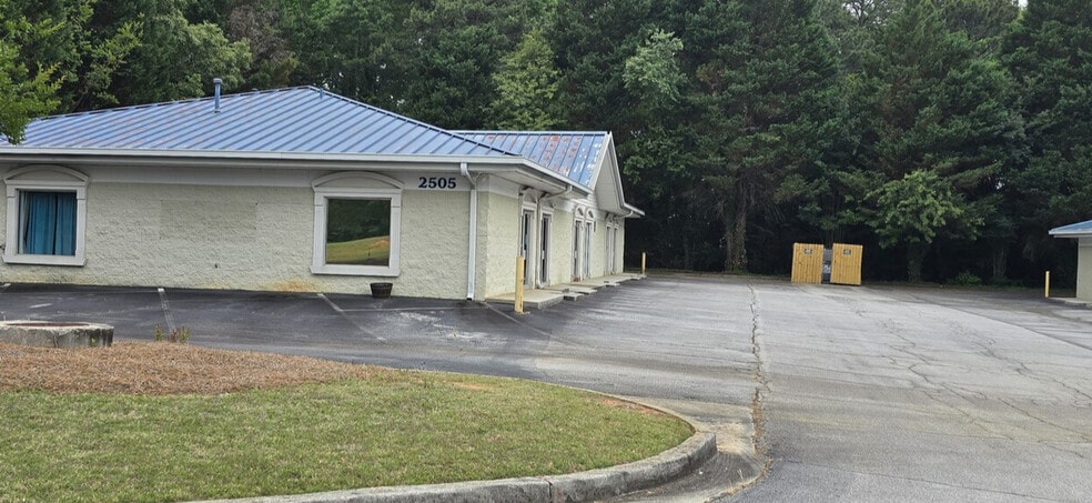 2505 Eastgate Pl, Snellville, GA for lease - Building Photo - Image 2 of 4