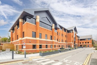 Plus de détails pour Redvers Close, Leeds - Bureau à louer