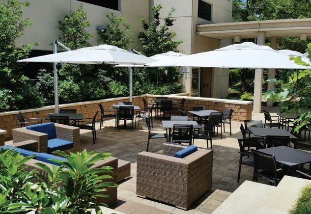 7701 Las Colinas Rdg, Irving, TX à louer - Photo du bâtiment - Image 2 de 5