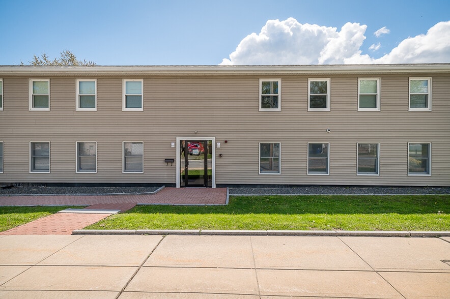 20 Broadway Ave, Ipswich, MA à louer - Photo du bâtiment - Image 1 de 1