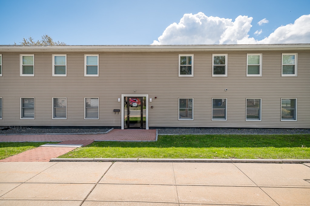 20 Broadway Ave, Ipswich, MA à louer Photo du bâtiment- Image 1 de 2