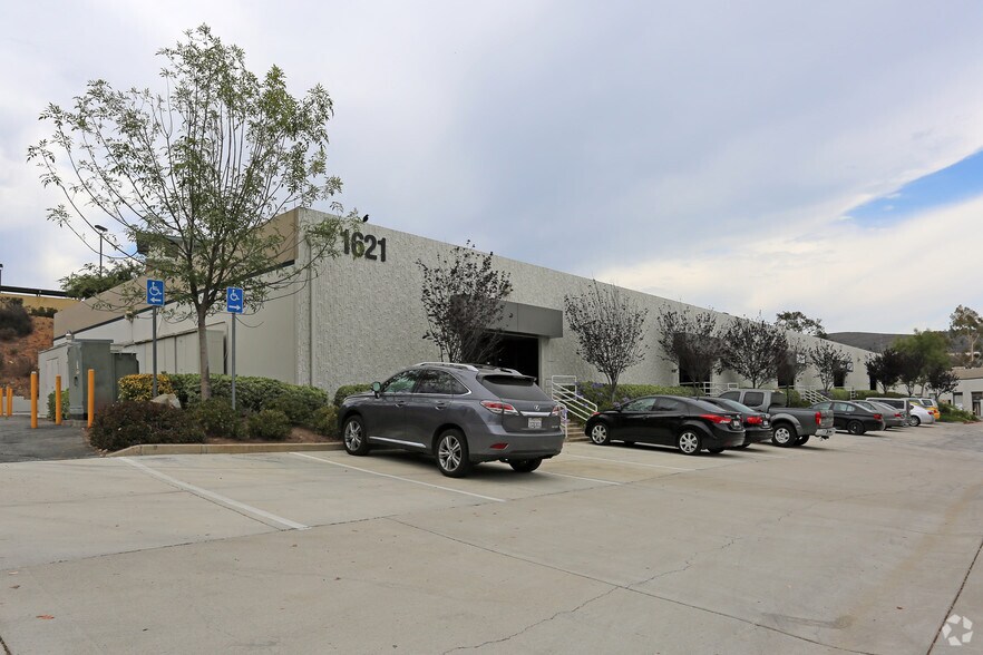 La Costa Meadows portefeuille de 8 propriétés à vendre sur LoopNet.ca - Photo du bâtiment - Image 2 de 8