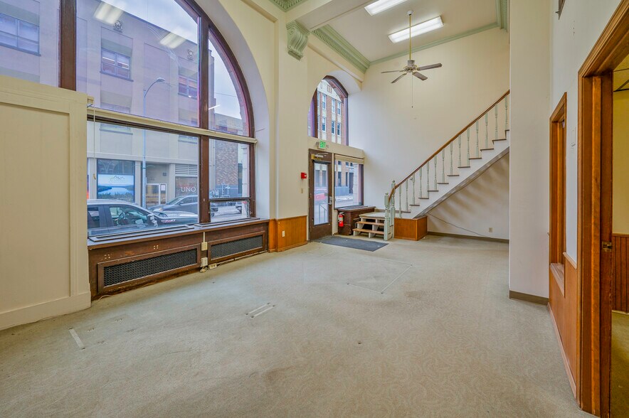 300 Fuller ave, Helena, MT à louer - Photo du bâtiment - Image 3 de 23