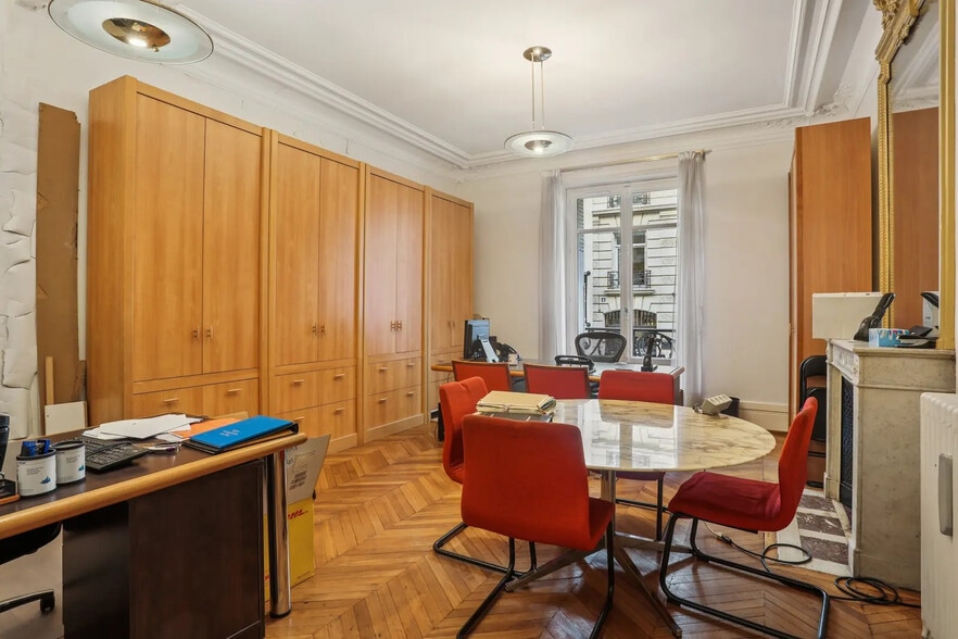 22 Avenue De La Grande Armée, Paris for lease - Interior Photo - Image 3 of 12