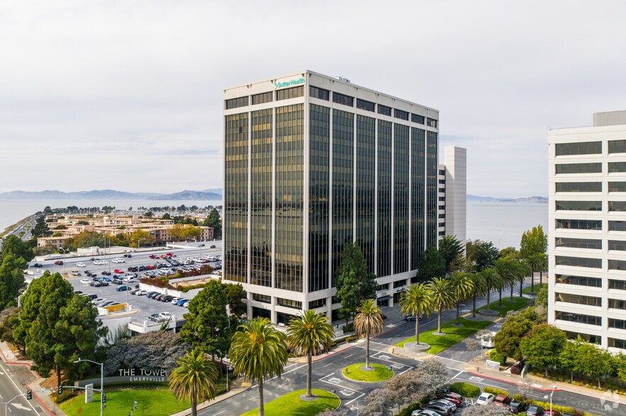 2000 Powell St, Emeryville, CA à louer - Photo du bâtiment - Image 2 de 18
