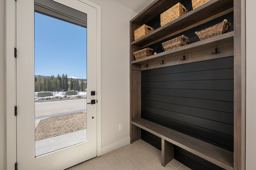 56-64 Wheeler Rd, Winter Park, CO à vendre - Photo intérieure - Image 2 de 42