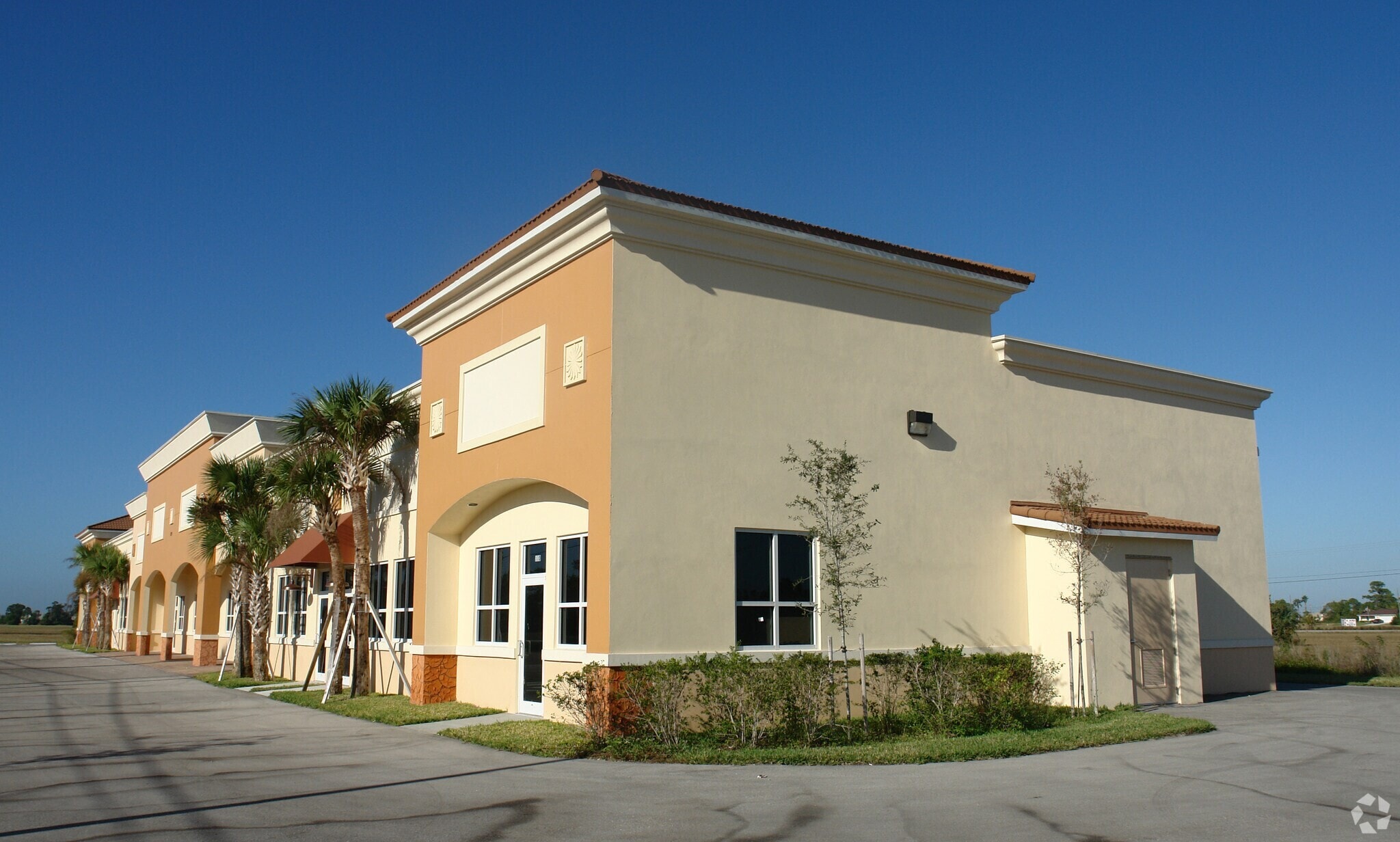 829 NE Pine Island Ln, Cape Coral, FL for lease Interior Photo- Image 1 of 4
