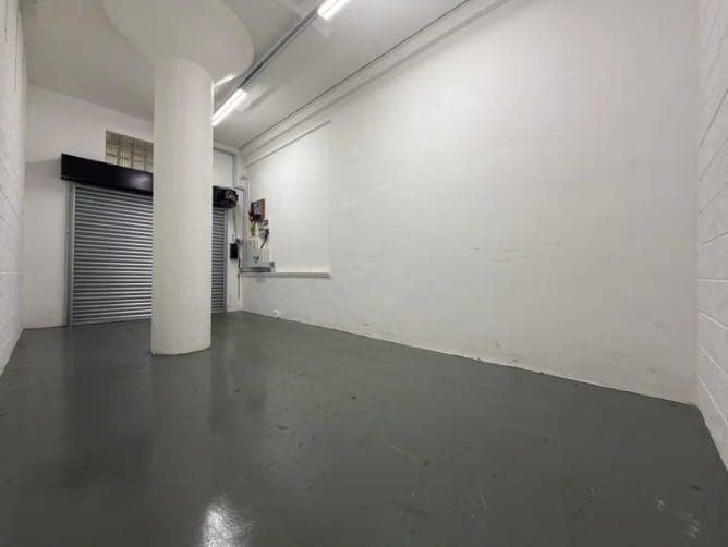 East Ln, Wembley for lease Interior Photo- Image 1 of 3