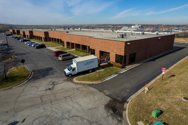 Plus de détails pour 100-132 Abbie Ave, Kansas City, KS - Local d'activités à louer
