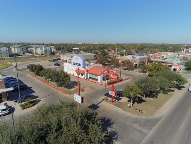 Plus de détails pour 5118 McPherson Rd, Laredo, TX - Commerce de détail à louer