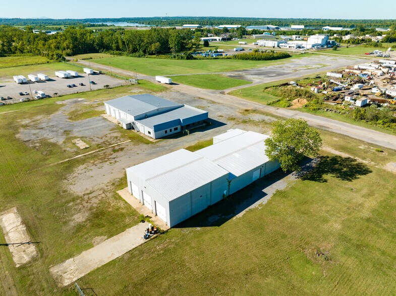 3010 Industrial Park Rd, Van Buren, AR à louer - Photo du bâtiment - Image 2 de 9