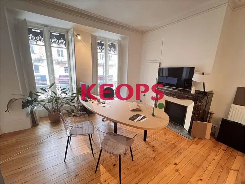 39 Rue Du Languedoc, Toulouse for lease - Interior Photo - Image 3 of 16