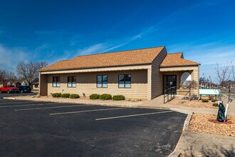 1600 Losey Blvd S, La Crosse, WI for lease Building Photo- Image 2 of 31