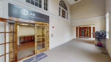 202 W Main St, St Charles, IL for lease Building Photo- Image 2 of 11