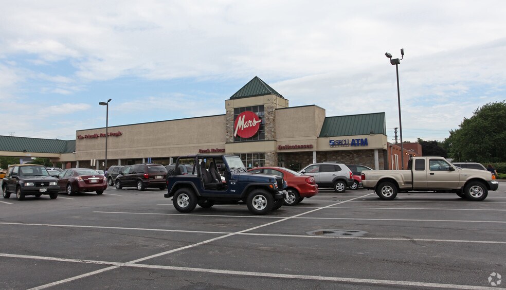 7844 Wise Ave, Dundalk, MD à louer - Photo du bâtiment - Image 2 de 5