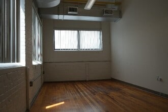 27 Siemon Company Dr, Watertown, CT for lease Interior Photo- Image 2 of 2