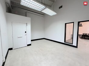 914-924 N Formosa Ave, Los Angeles, CA for lease Interior Photo- Image 2 of 6