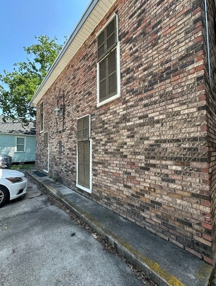 670 N 8th St, Baton Rouge, LA à vendre - Photo du bâtiment - Image 2 de 4