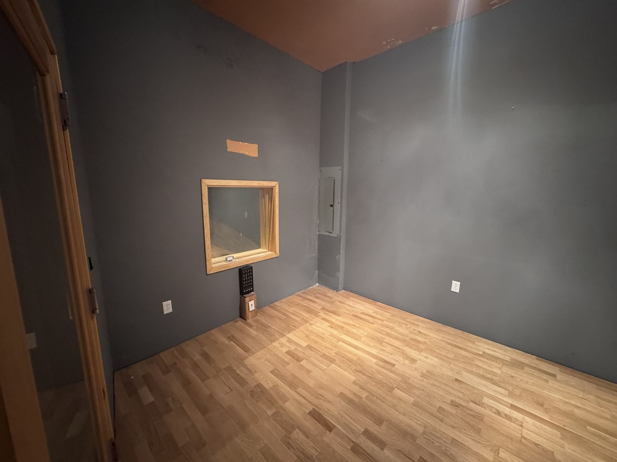 8141 W I-70 Frontage Rd, Arvada, CO 80002 - Unit 118 -  - Interior Photo - Image 2 of 15