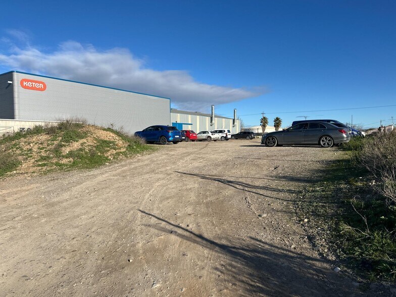 Terrain dans Zaragoza, Zaragoza à vendre - Photo du bâtiment - Image 2 de 17