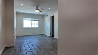 215 Culver Blvd, Playa Del Rey, CA for lease Interior Photo- Image 2 of 7